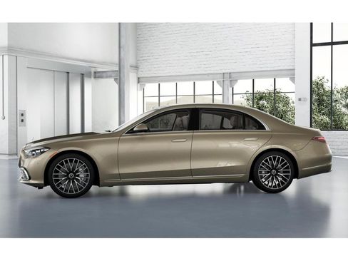 Certified 2022 Mercedes-Benz S 500 4MATIC image 35