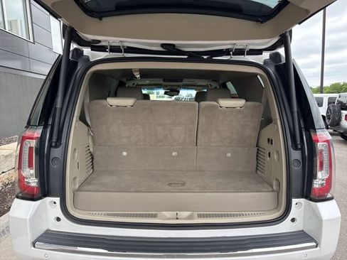 Used 2019 GMC Yukon Denali w/ Denali Ultimate Package AWD/4WD image 8