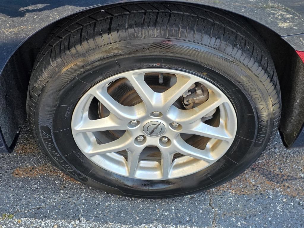Used 2023 Chrysler Pacifica Touring-L FWD image 34