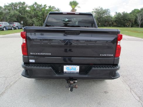 Used 2023 Chevrolet Silverado 1500 Custom image 6