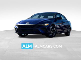 Used 2025 Hyundai Elantra Sport video 1