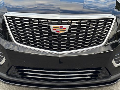 New 2026 Cadillac XT5 Luxury image 12