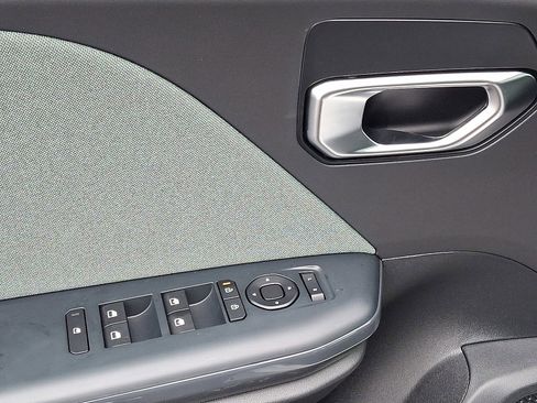 New 2025 Kia K4 EX image 11