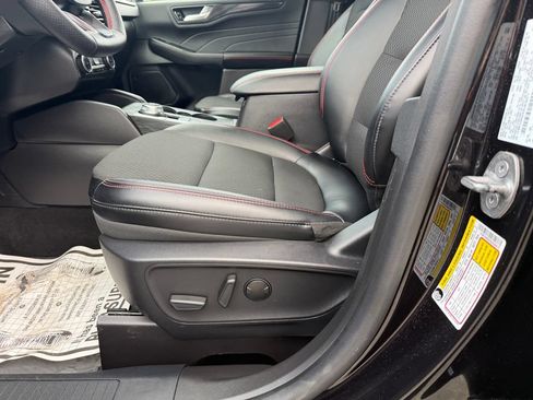 Used 2025 Ford Escape ST-Line Select AWD/4WD image 12