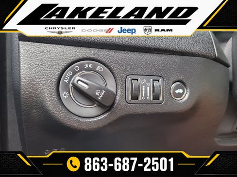 Used 2022 Chrysler 300 Touring L RWD image 31