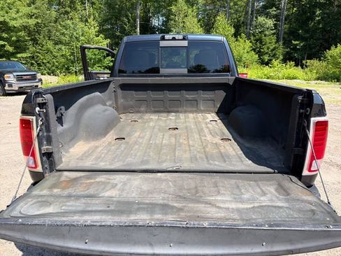 Used 2018 RAM 3500 Laramie w/ Snow Chief Group AWD/4WD image 25