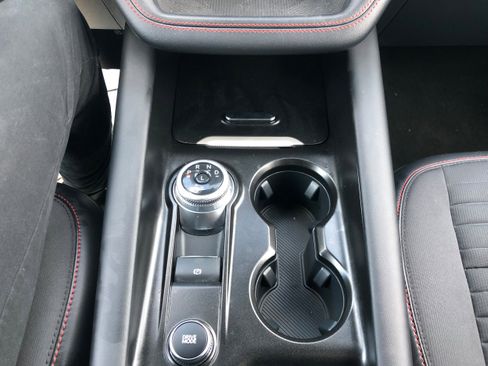 Used 2025 Ford Explorer ST-Line w/ ST-Line Street Pack image 14