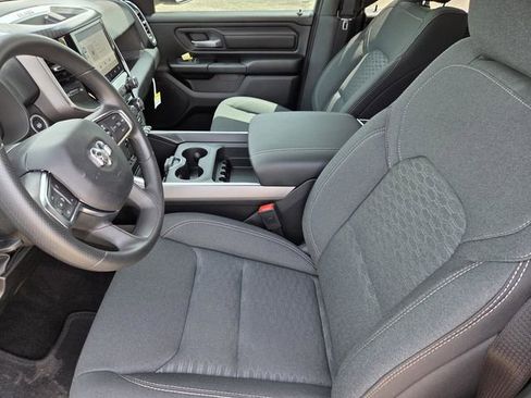 New 2026 RAM 1500 Express AWD/4WD image 23