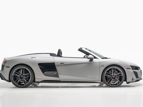 Used 2022 Audi R8 V10 image 6