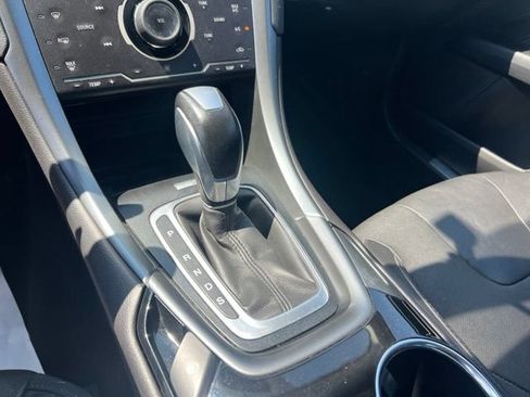 Used 2015 Ford Fusion Titanium FWD image 17
