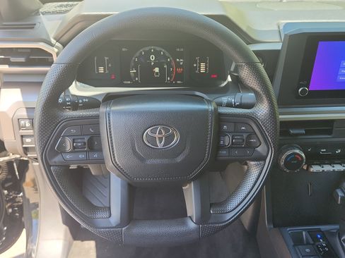 Certified 2024 Toyota Tacoma SR5 AWD/4WD image 23