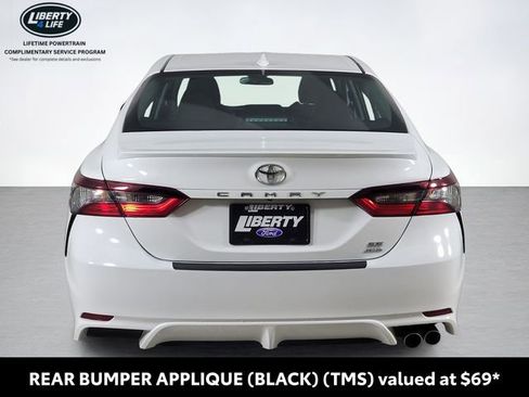 Used 2022 Toyota Camry SE image 4