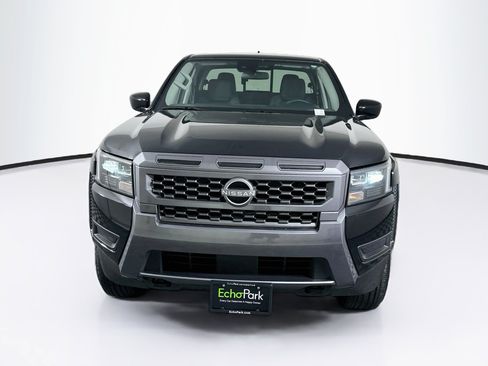 Used 2026 Nissan Frontier SV AWD/4WD image 2