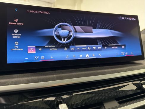 Certified 2024 BMW X7 xDrive40i w/ Executive Package AWD/4WD image 24