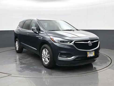 Used 2021 Buick Enclave Essence w/ Sound and Sites Package AWD/4WD image 3