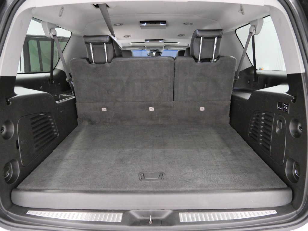 Used 2019 Chevrolet Suburban Premier AWD/4WD image 15