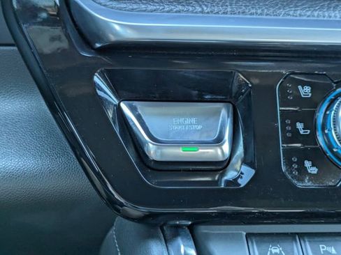 Used 2022 GMC Sierra 1500 Denali AWD/4WD image 31