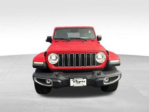 Used 2025 Jeep Wrangler Unlimited Sahara image 8