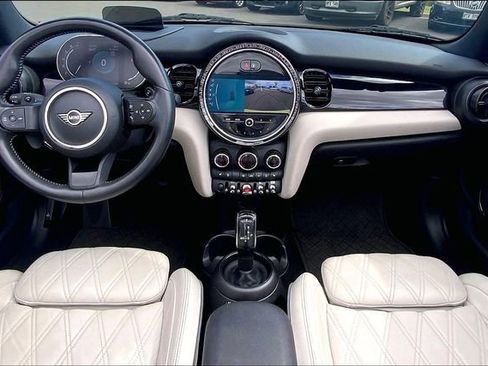 Used 2022 MINI Cooper S image 13