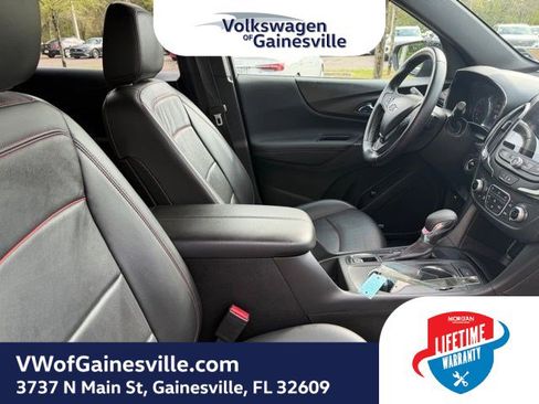Used 2022 Chevrolet Equinox RS w/ RS Leather Package image 9