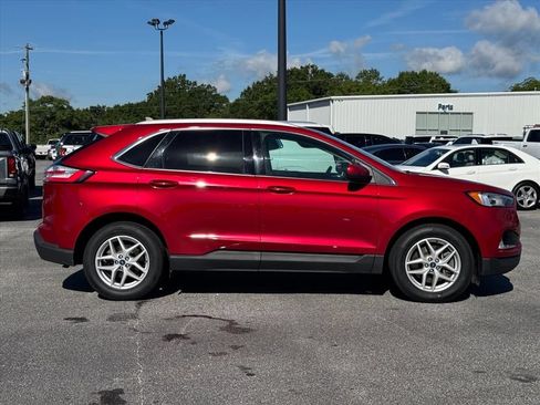 Used 2021 Ford Edge SEL w/ Convenience Package FWD image 2
