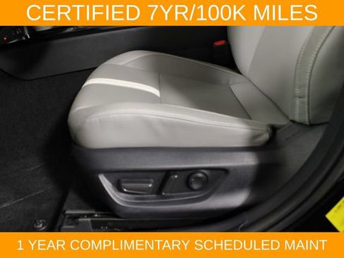Used 2025 Toyota Camry SE w/ Multimedia Upgrade Package AWD/4WD image 18