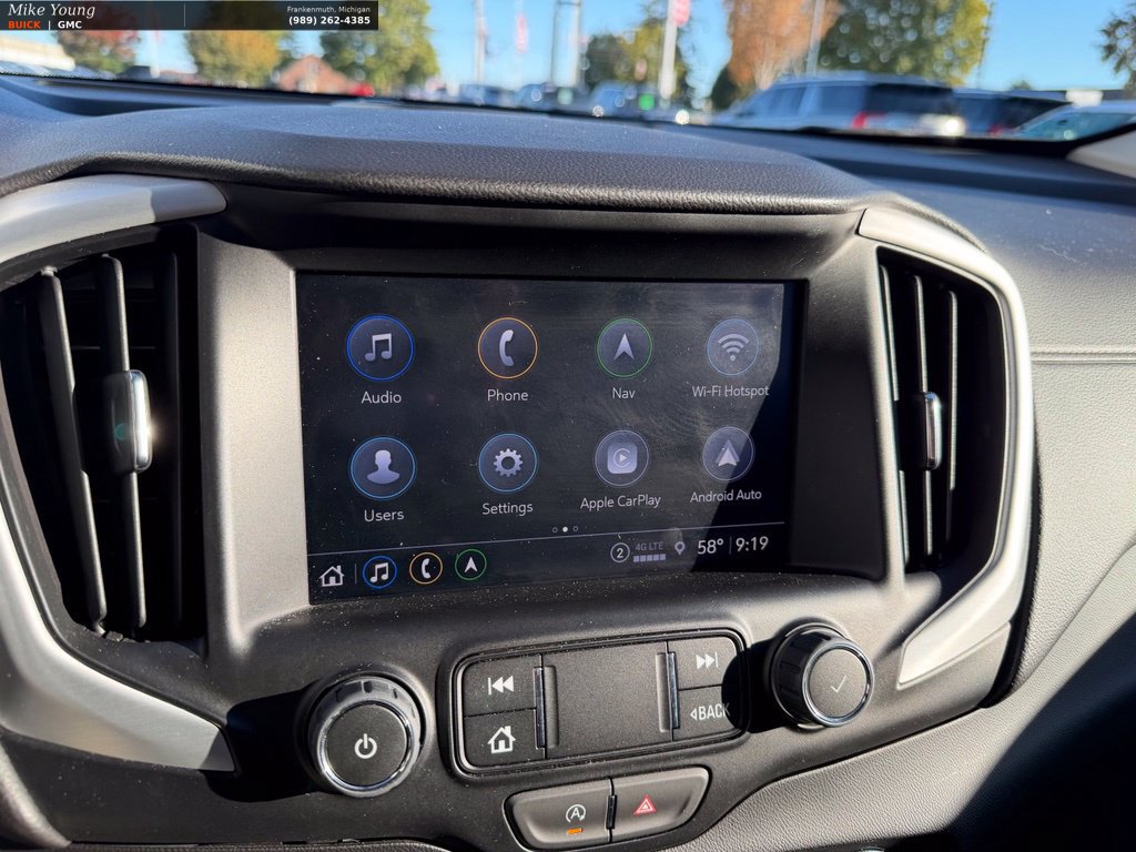 Used 2024 GMC Terrain SLT w/ Infotainment Package II FWD image 29