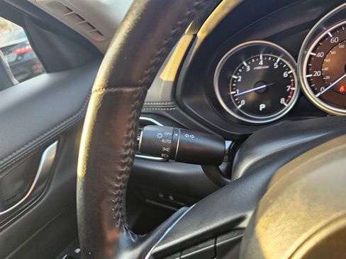 Used 2019 MAZDA CX-5 Touring image 20