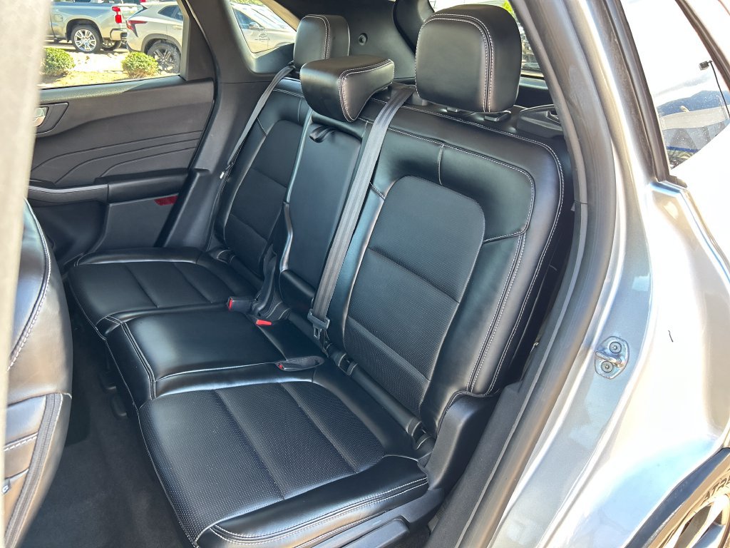 Used 2024 Ford Escape Platinum AWD/4WD image 18