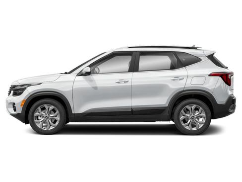 Used 2025 Kia Seltos S image 3