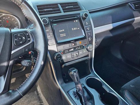 Used 2016 Toyota Camry XSE image 14