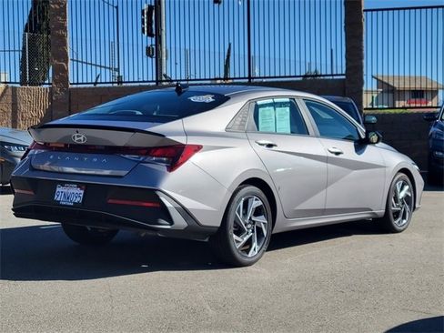 Certified 2025 Hyundai Elantra Sport image 2