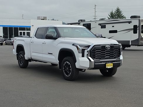 New 2026 Toyota Tundra SR5 AWD/4WD image 2