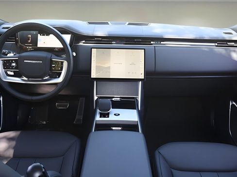 New 2026 Land Rover Range Rover SE AWD/4WD image 13