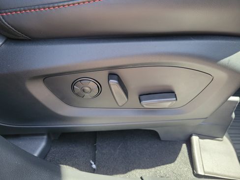 Used 2025 Ford Explorer ST-Line w/ Premium Package RWD image 19