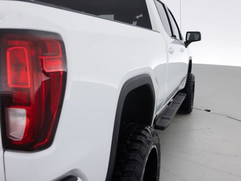 Used 2020 GMC Sierra 1500 Elevation image 14