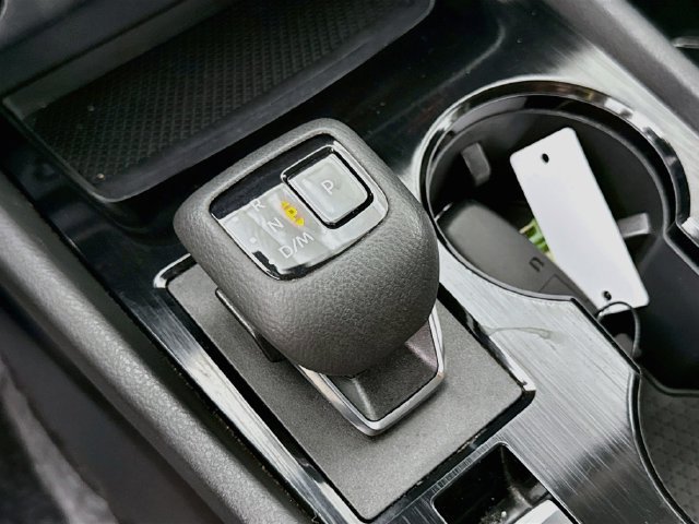 Used 2024 Nissan Rogue SV FWD image 16