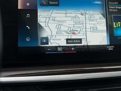 Used 2023 BMW X7 xDrive40i w/ Premium Package image 27