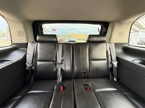 Used 2011 GMC Yukon Denali image 39