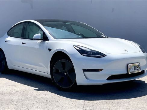Used 2023 Tesla Model 3 Standard Range RWD image 21
