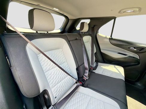 Used 2019 Chevrolet Equinox LS w/ LS Convenience Package image 25