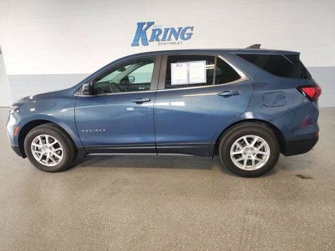 Used 2024 Chevrolet Equinox LT AWD/4WD image 2