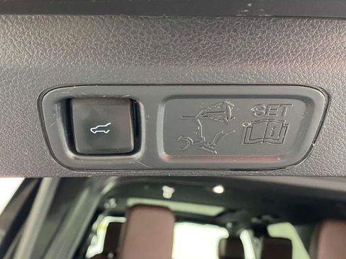 Used 2023 Ford Expedition Max Limited AWD/4WD image 11