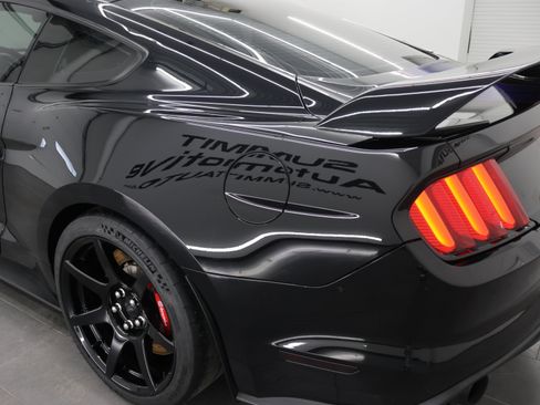 Used 2016 Ford Mustang Shelby GT350R w/ GT350R Equipment Group 920A RWD image 37