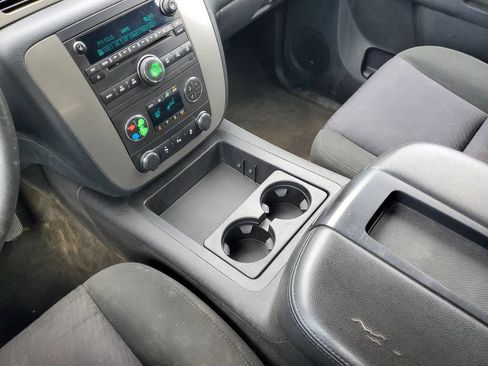 Used 2013 GMC Yukon SLE w/ Convenience Package AWD/4WD image 28