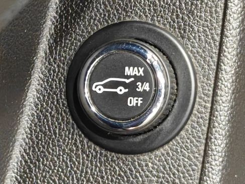 Used 2018 Chevrolet Traverse LT FWD image 52