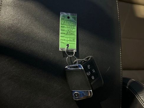 Used 2021 Volkswagen Atlas Cross Sport SE w/ Panoramic Sunroof Package image 58