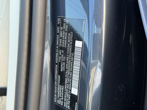 New 2026 Volvo XC60 T8 Ultra w/ Climate Package image 34