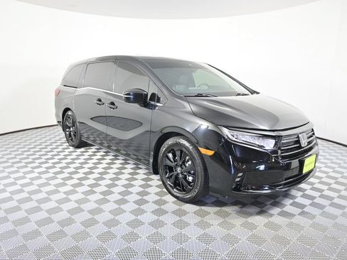 Used 2023 Honda Odyssey Sport image 9