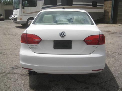 Used 2014 Volkswagen Jetta SE image 6